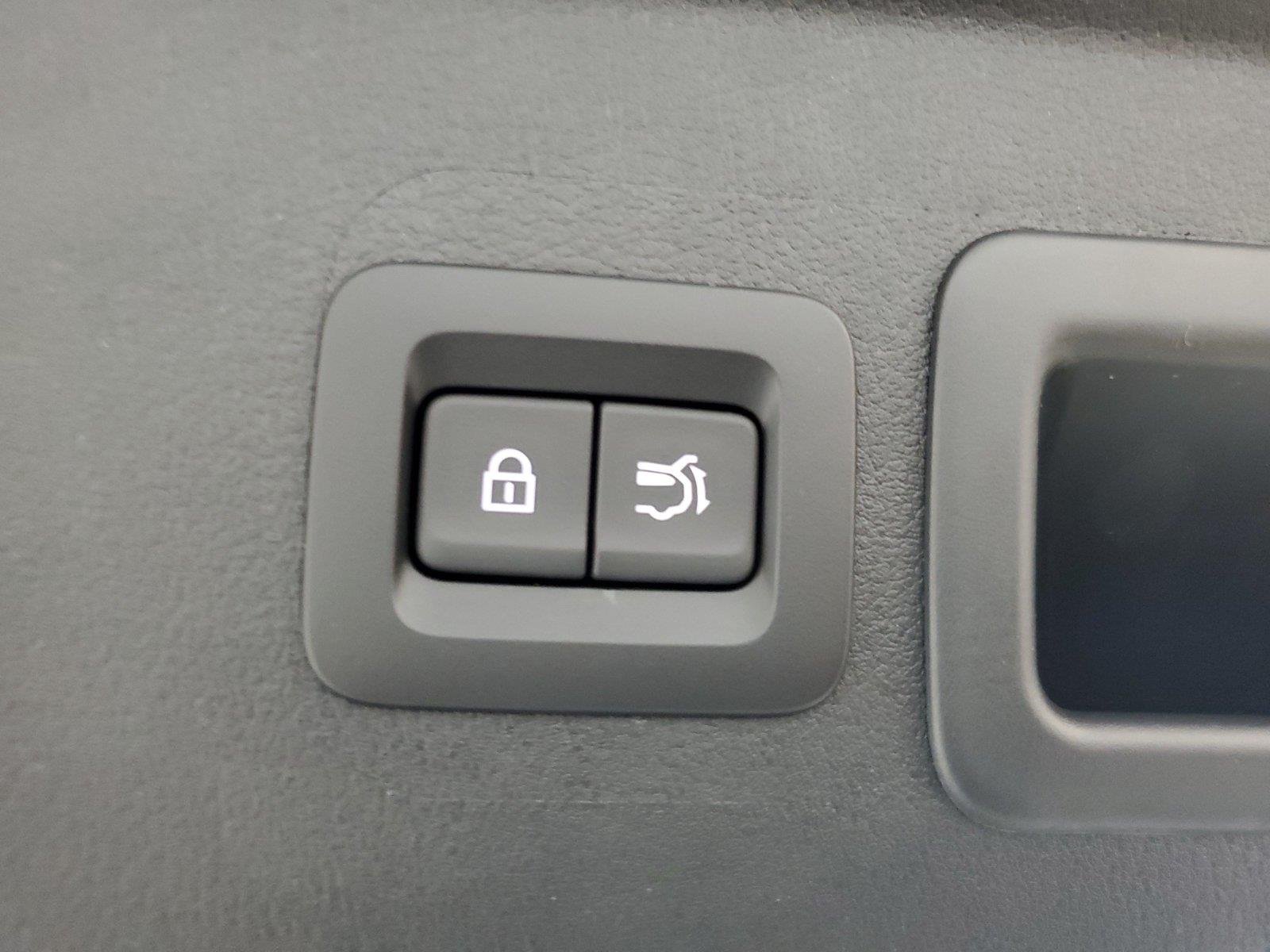 New 2026 Jet Black Mica Mazda 2.5 S Preferred AWD image 10