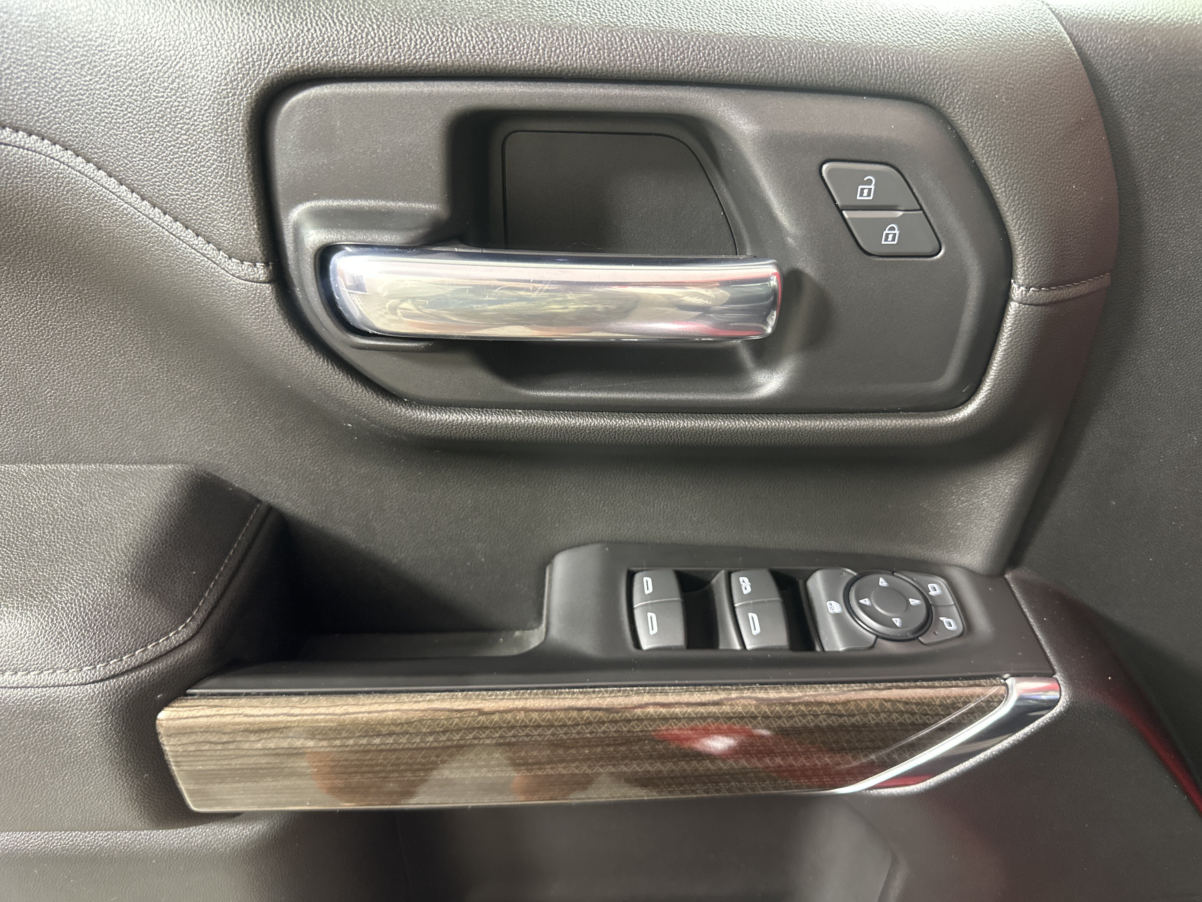 Used 2019 Red Hot Chevrolet RST image 11