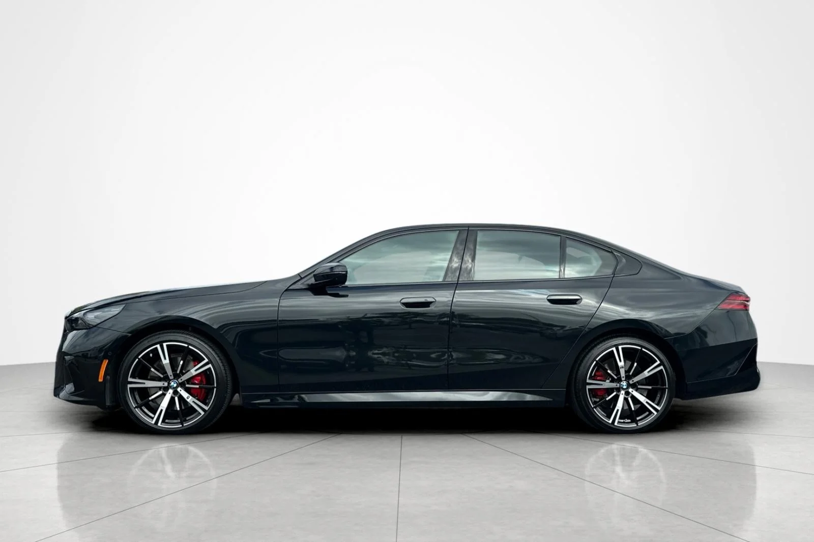 Certified Used 2026 Black Sapphire Metallic BMW 530i image 2