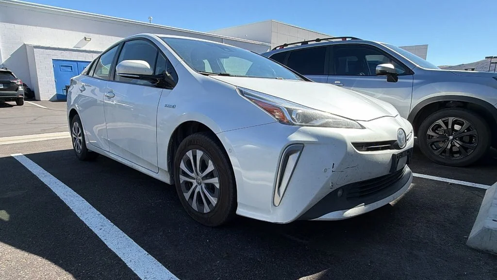Used 2019 Blizzard Pearl Toyota LE AWD-e image 1