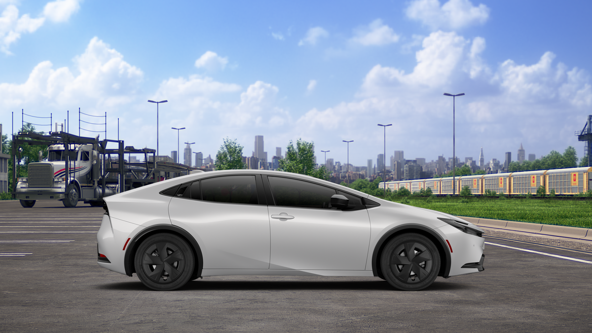 New 2027 Cutting Edge Toyota LE image 12