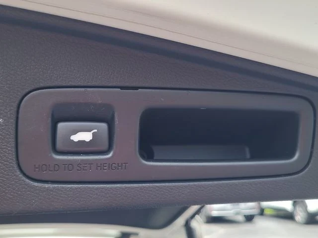 Used 2017  Honda EX-L image 5