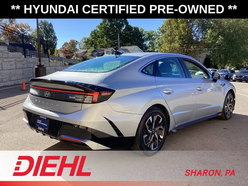 Used 2024 Silver Hyundai SEL image 7