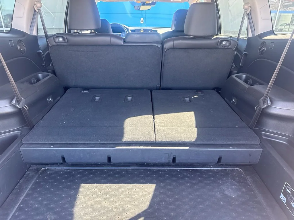 Used 2022 White Honda EX-L image 30