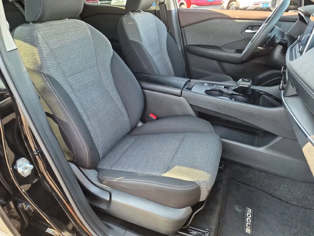 Used 2023 Black Nissan SV image 30
