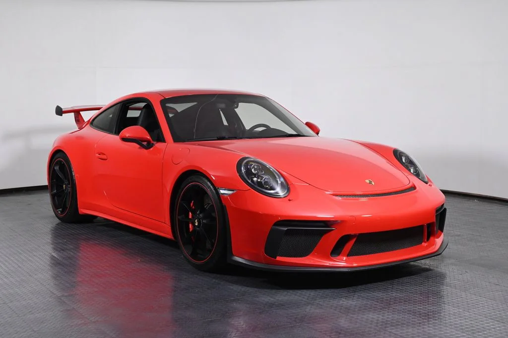 Used 2018 Guards Red Porsche GT3 image 9