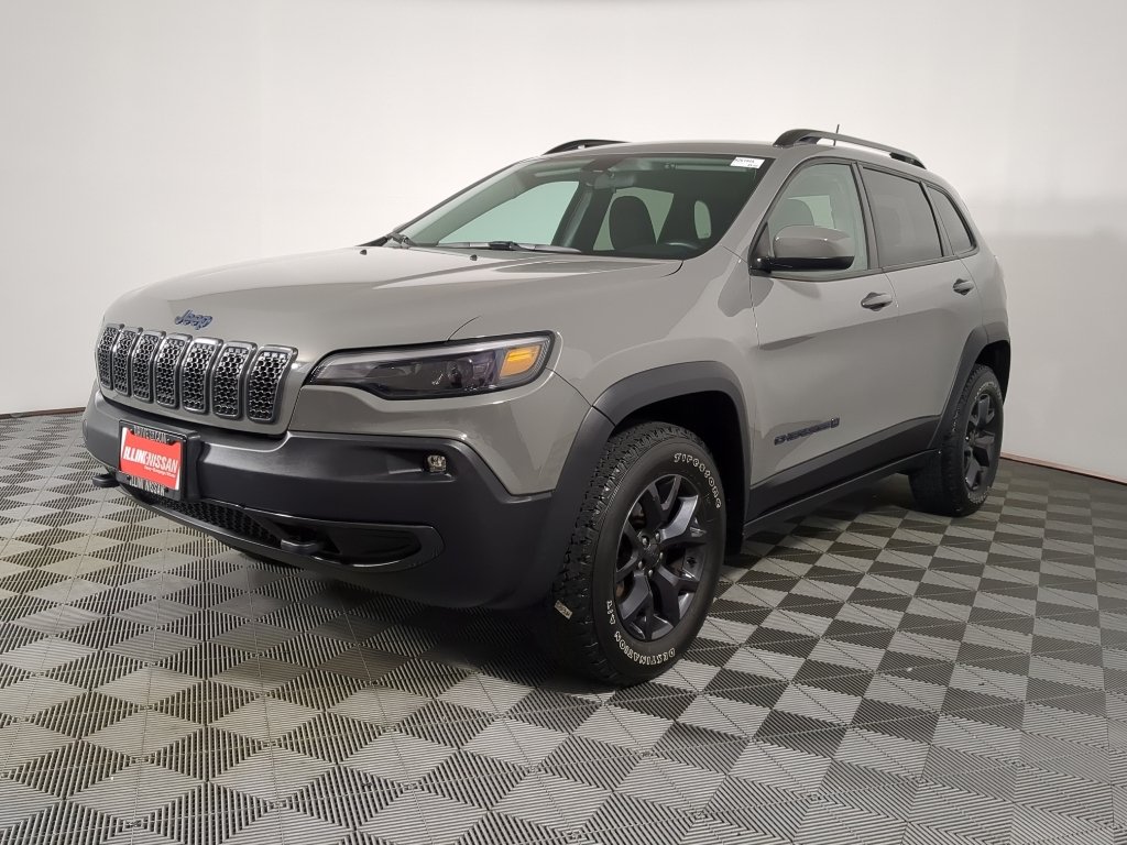 Used 2019 Sting-Gray Clearcoat Jeep Upland image 6