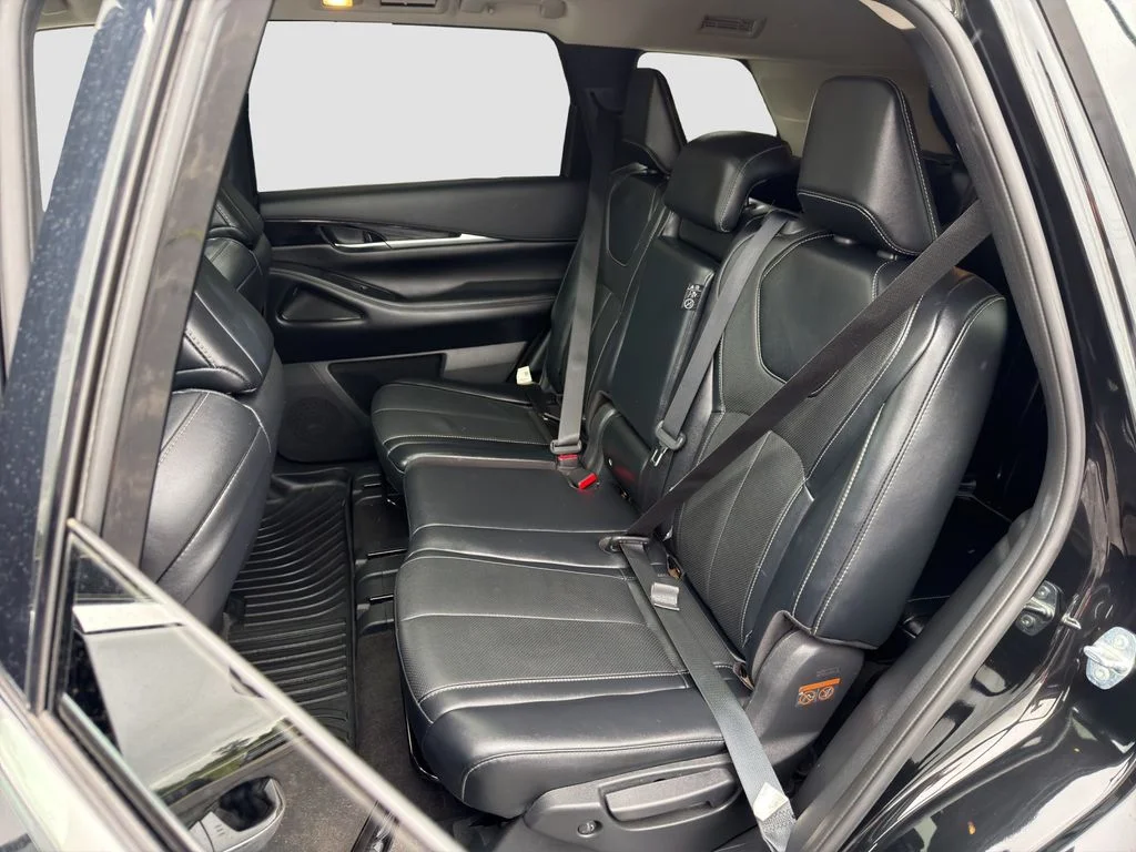 Used 2024 Black INFINITI PURE image 25