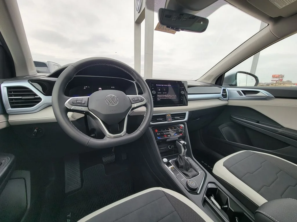 2026 Volkswagen Taos SE - Photo 28