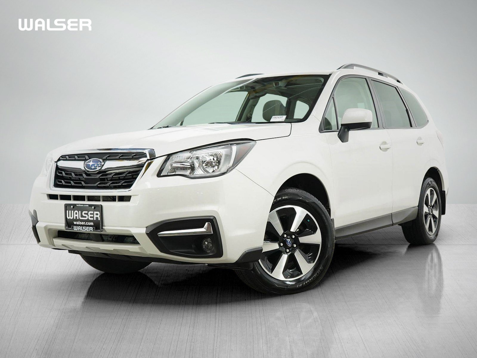 Used 2018 Crystal White Pearl Subaru 2.5i Premium image 1