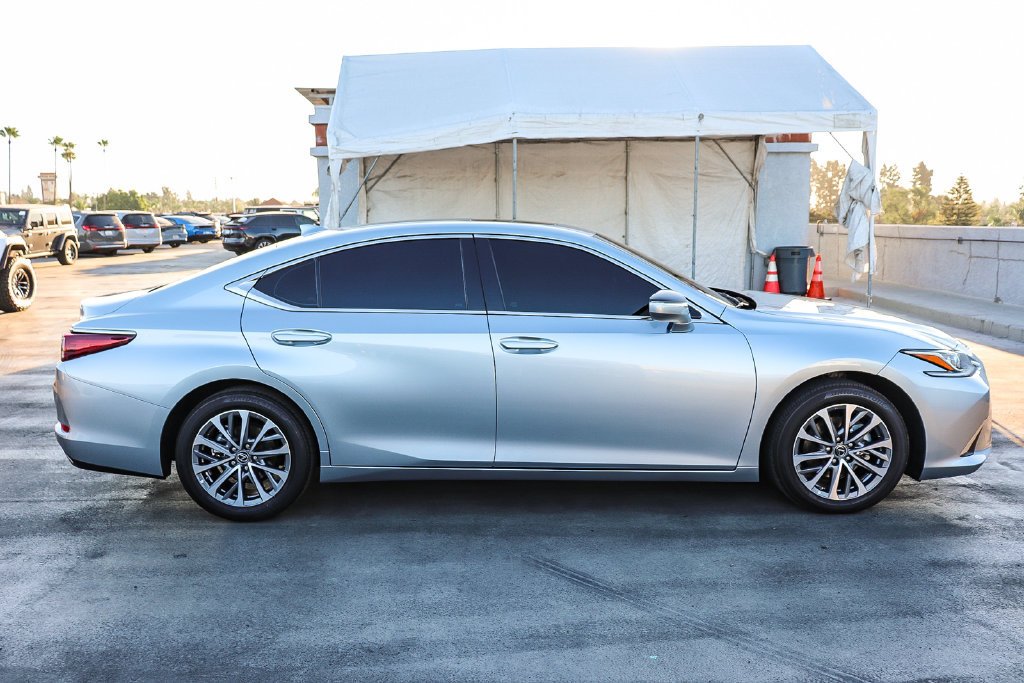Used 2025 Iridium Lexus 350 image 12