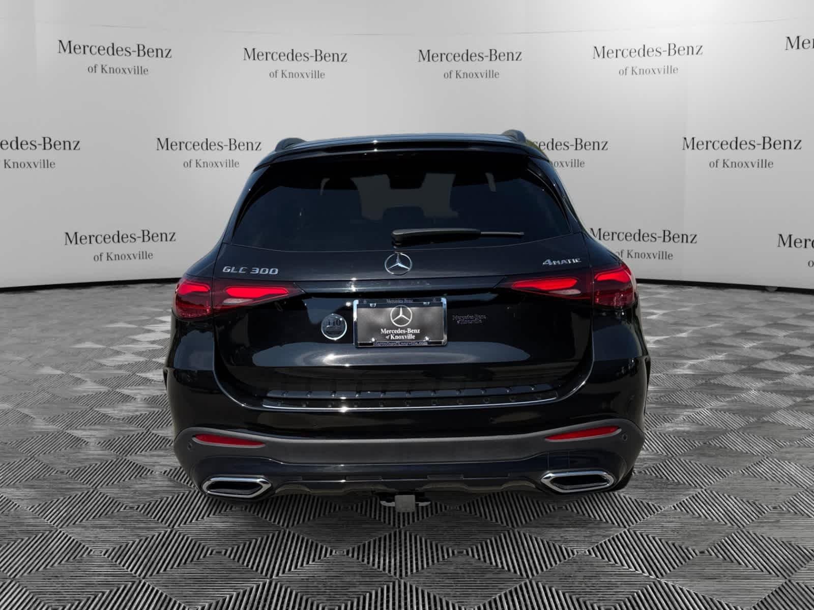 Certified Used 2025 Obsidian Black Metallic Mercedes-Benz GLC 300 image 4