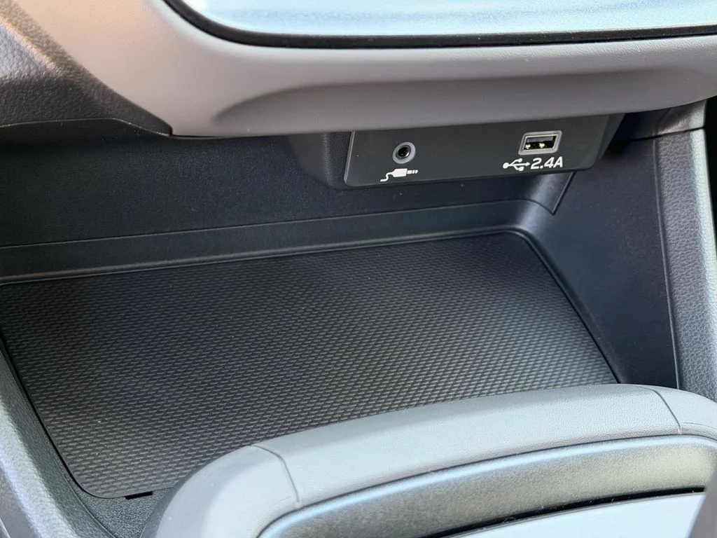 New 2026 CRYSTAL WHITE PEARL Subaru Base image 23