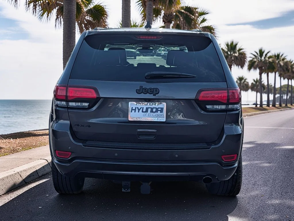 2018 Jeep Grand Cherokee Altitude - Photo 6