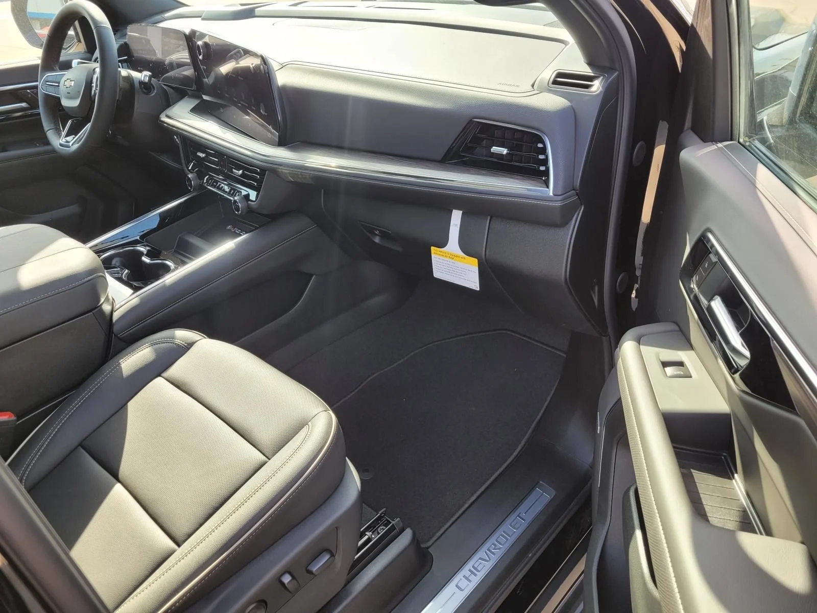 2026 Chevrolet Tahoe Premier - Photo 6