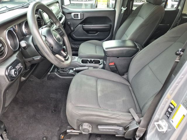 Used 2021 Silver Jeep Unlimited Sport image 11
