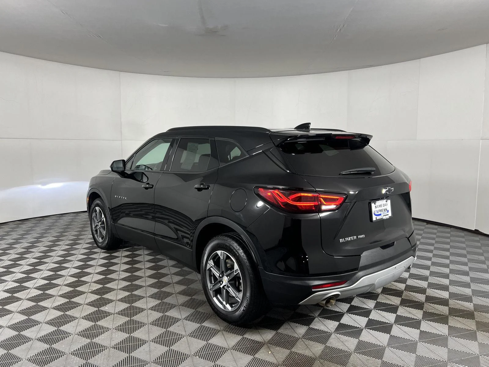 Used 2024 Black Chevrolet LT image 4