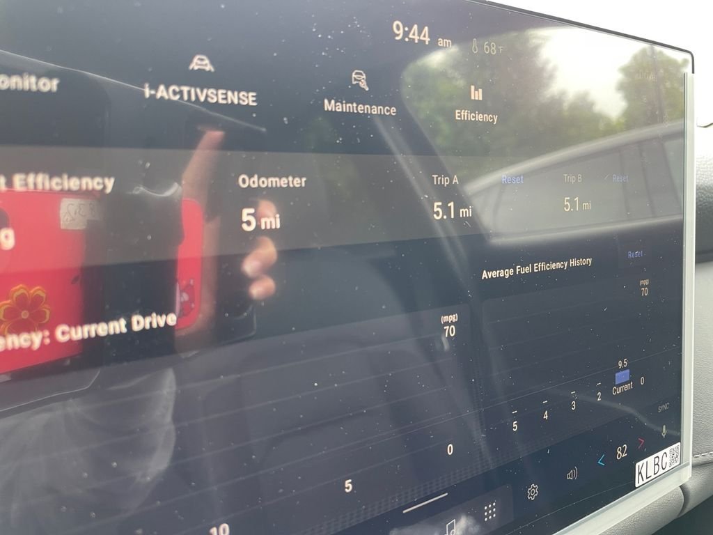 New 2026 Gray Metallic Mazda 2.5 S Select image 2