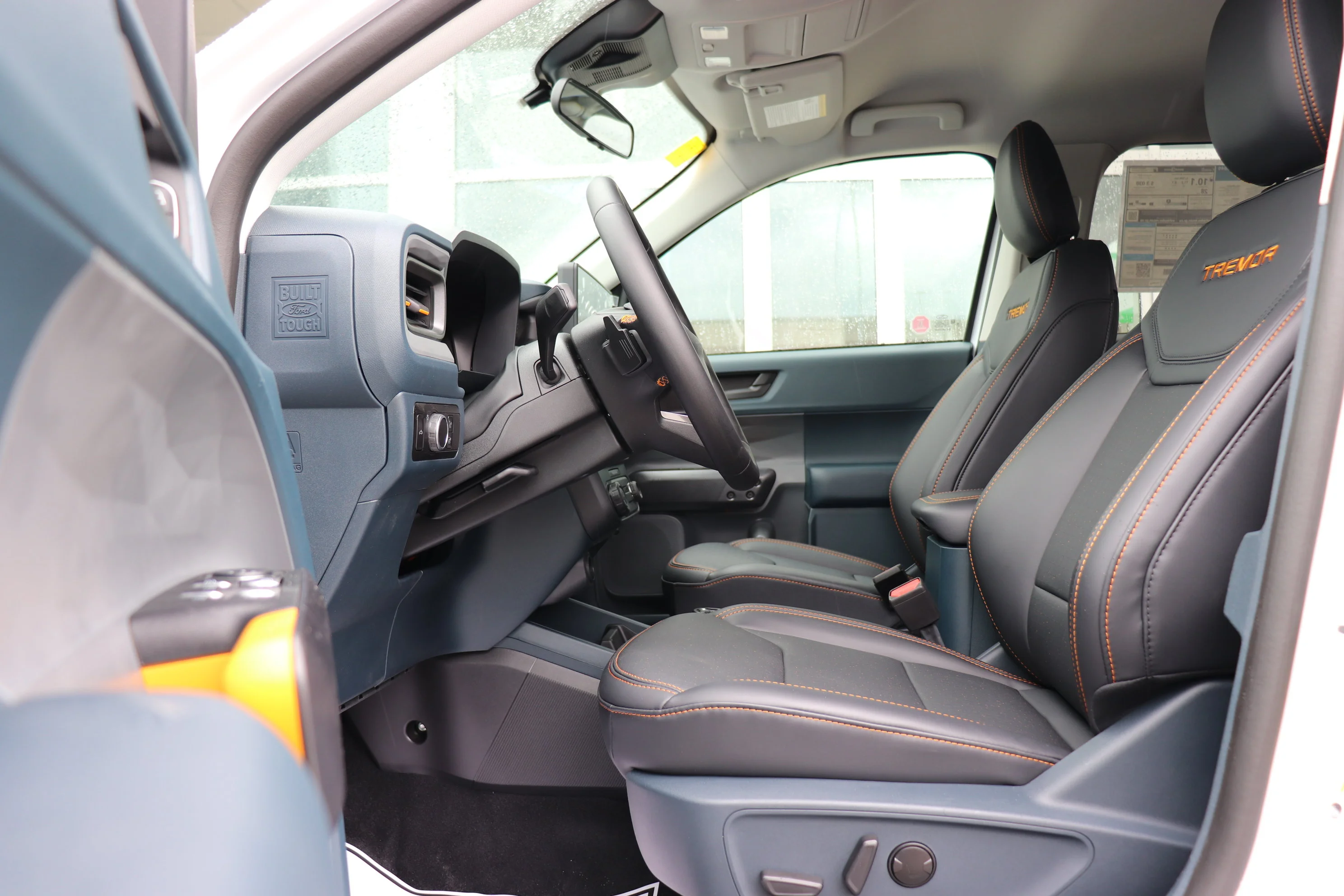 New 2026 OXFORD WHITE Ford Tremor image 6