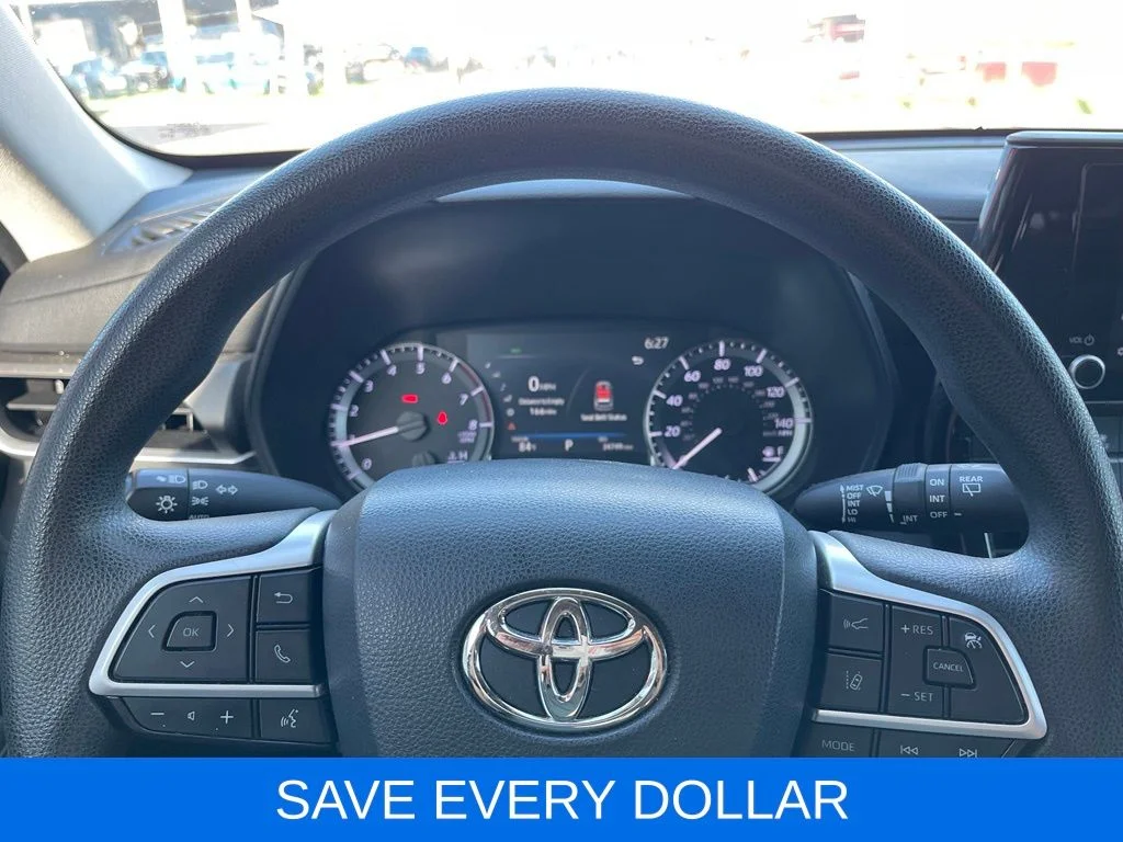 Used 2023 Black Toyota L image 8
