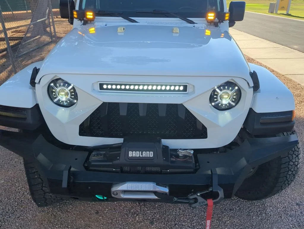 Used 2021 White Jeep Sport image 35