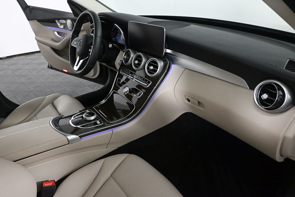 Used 2021  Mercedes-Benz C 300 image 23