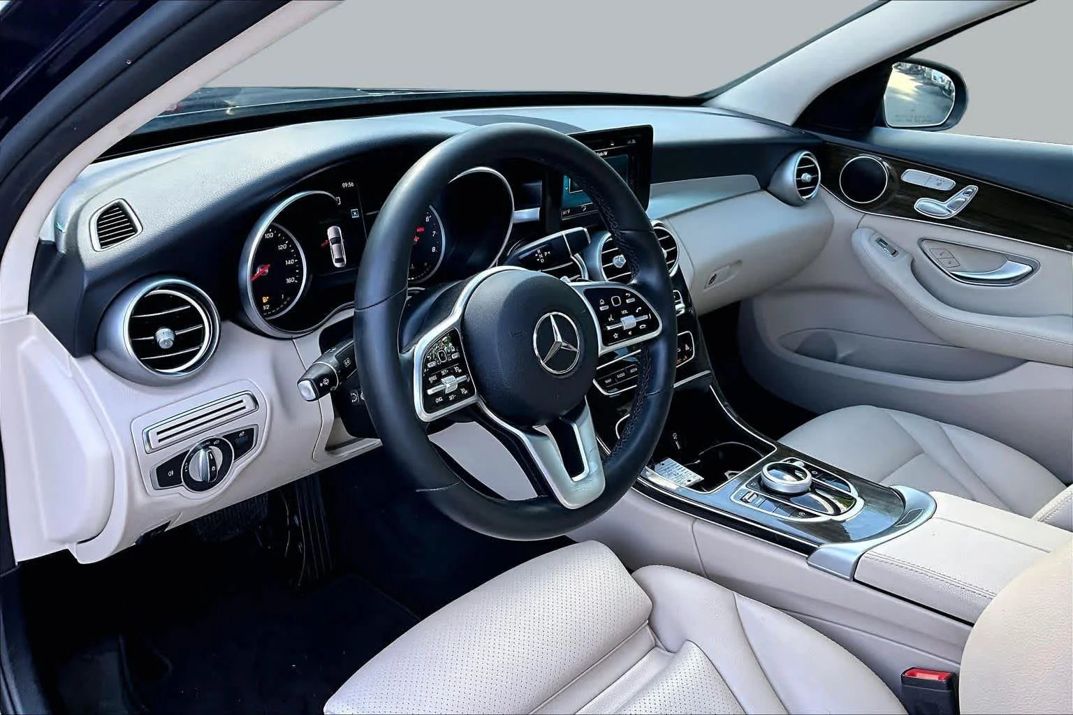 Used 2019 Lunar Blue Metallic Mercedes-Benz C 300 image 17