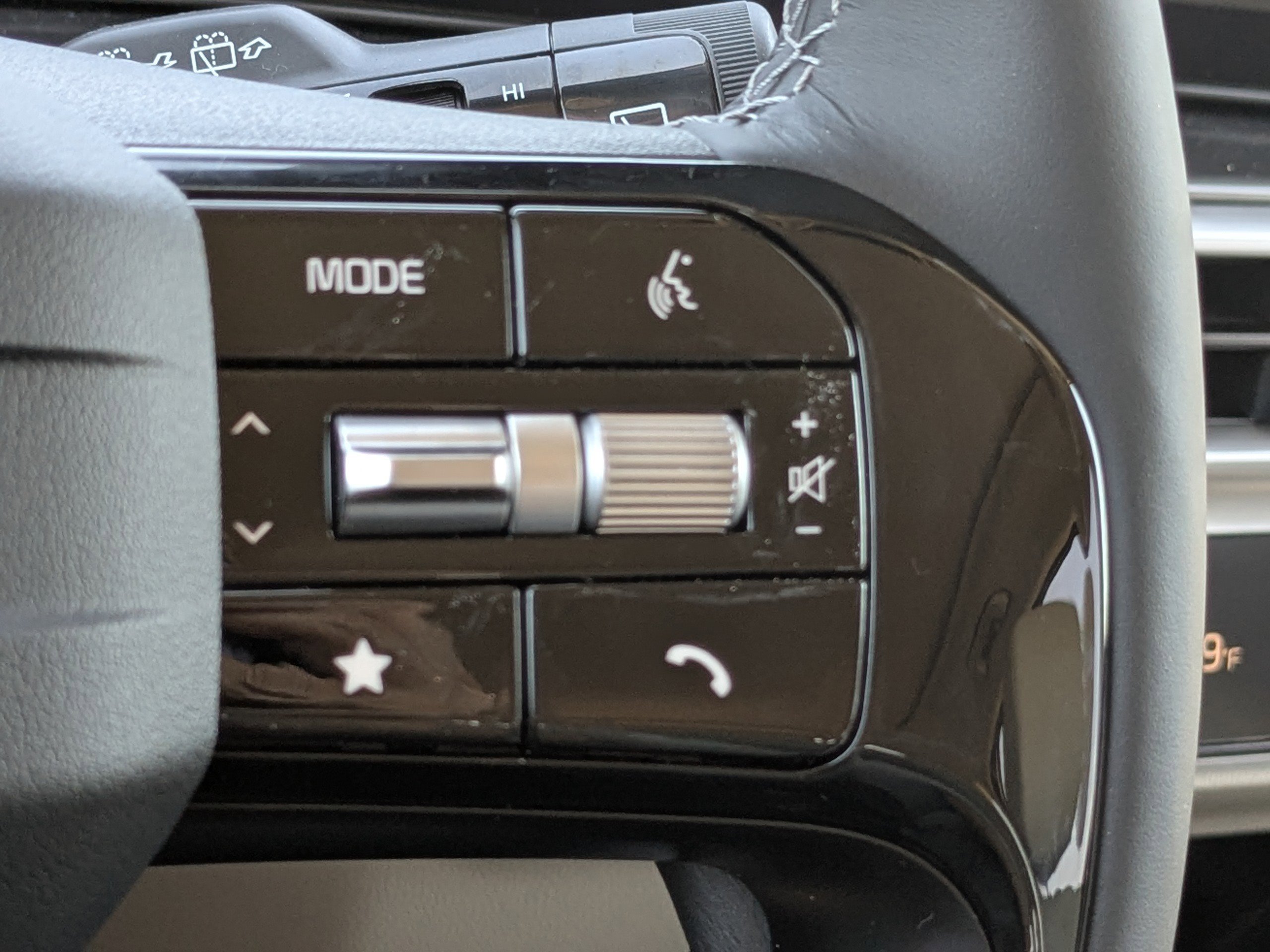 New 2026 Glacial White Pearl Kia S image 35