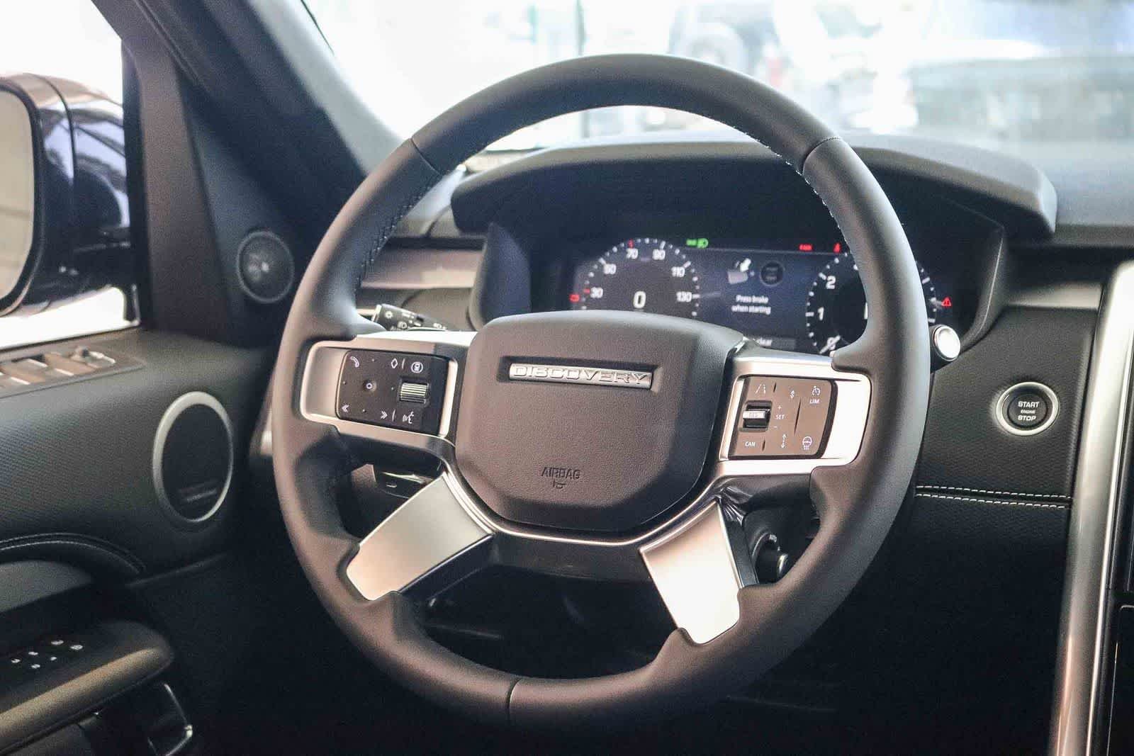 New 2026 Carpathian Grey Land Rover Dynamic SE image 13