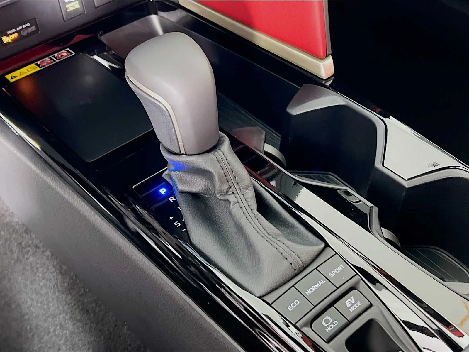 2026 Toyota Camry — photo 12