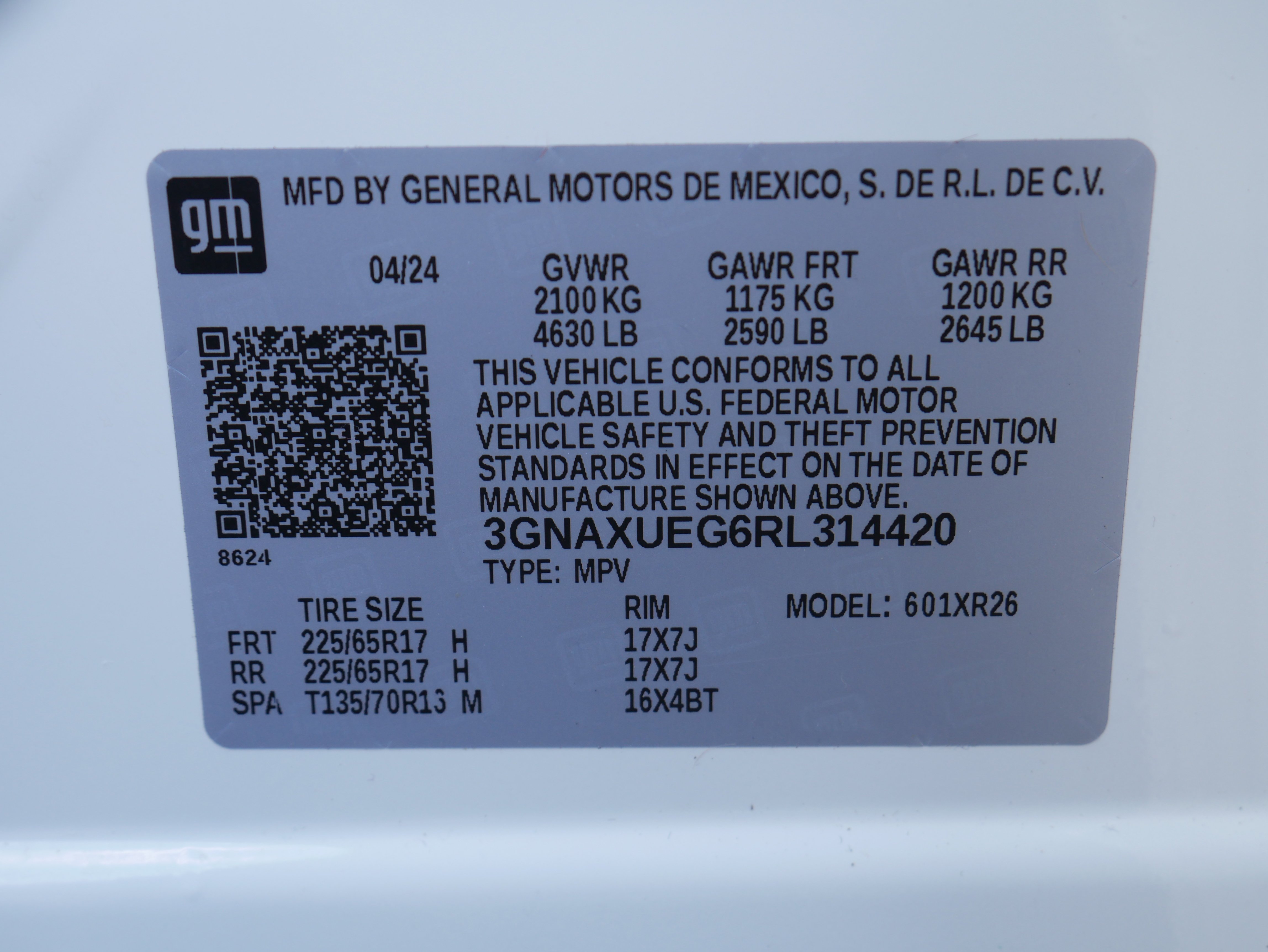 Used 2024 Summit White Chevrolet LT image 31