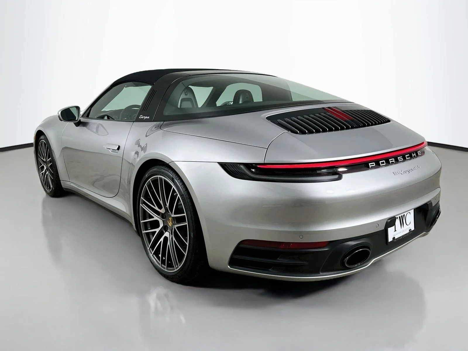 Used 2022  Porsche  image 7