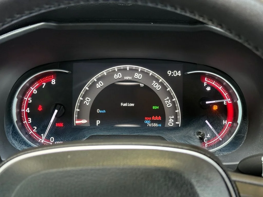 Used 2025 Gray Toyota XLE Premium image 14
