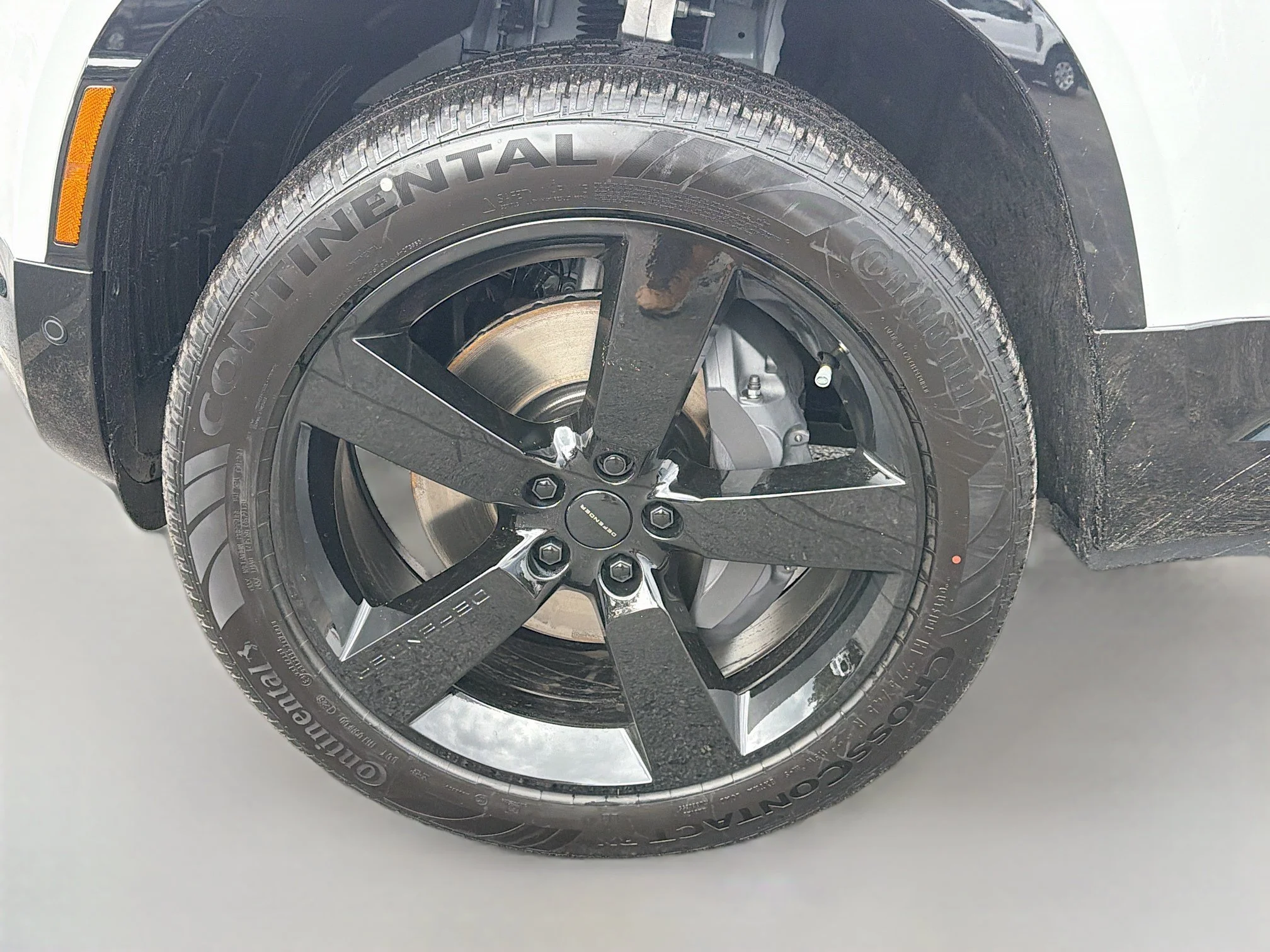 New 2026 Fuji White Land Rover X-Dynamic SE image 41