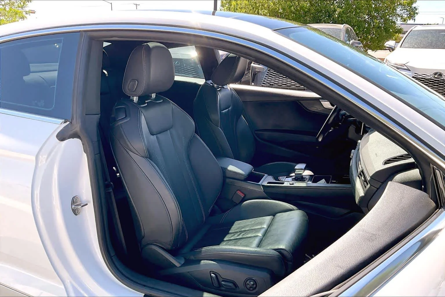 Used 2022 Glacier White Metallic Audi S line Premium image 8