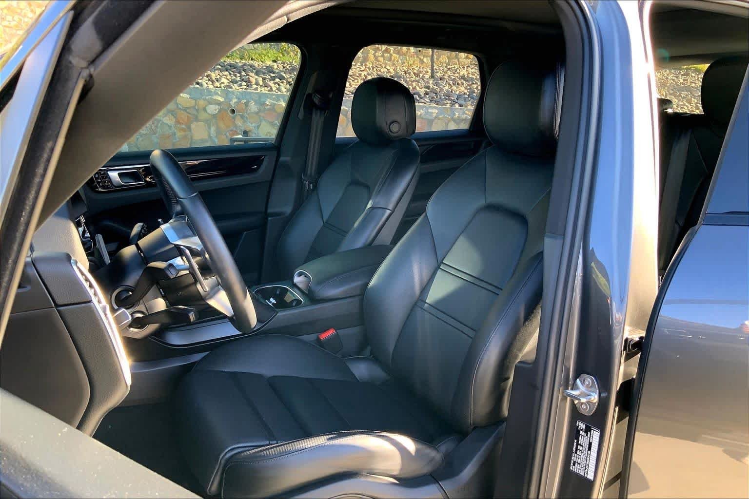 Used 2021 Quartzite Grey Metallic Porsche  image 4
