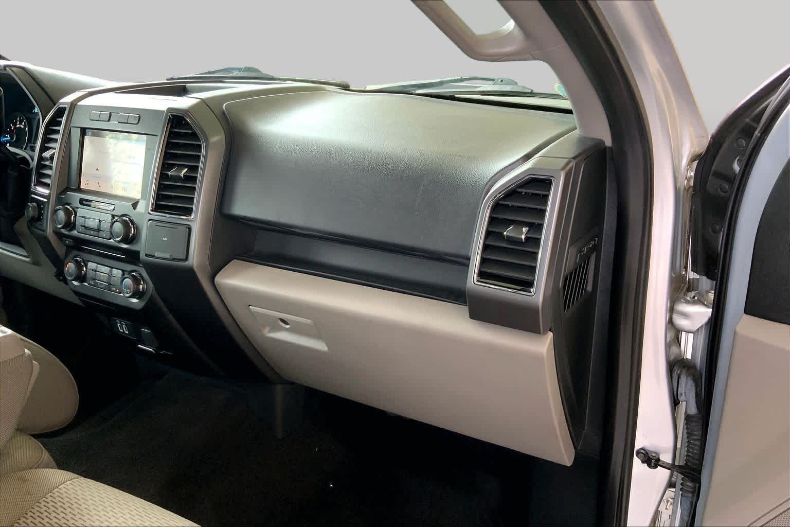 Used 2018 Ingot Silver Ford XLT image 18