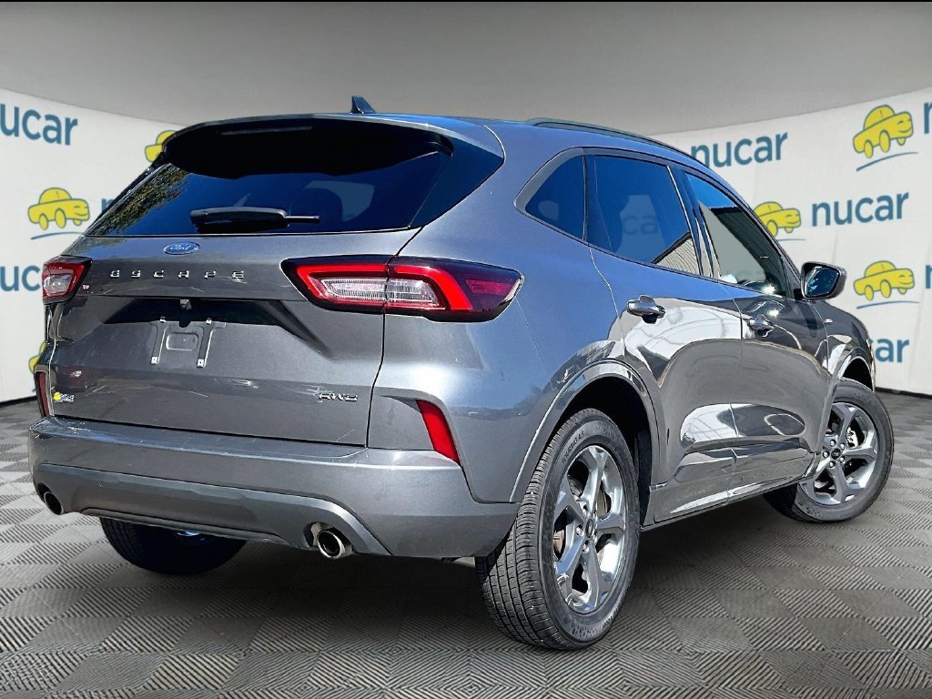 Used 2024 Gray Metallic Ford ST-Line image 6