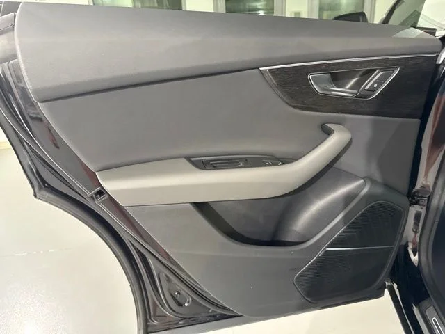Used 2019 Black Audi 3.0T Premium Plus image 18
