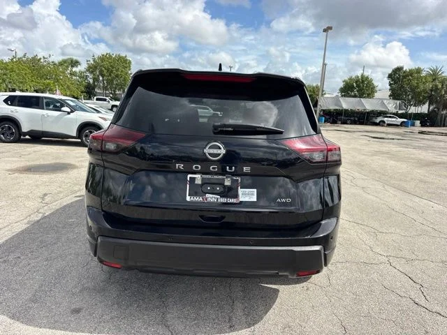 Used 2025 Black Nissan SV image 4