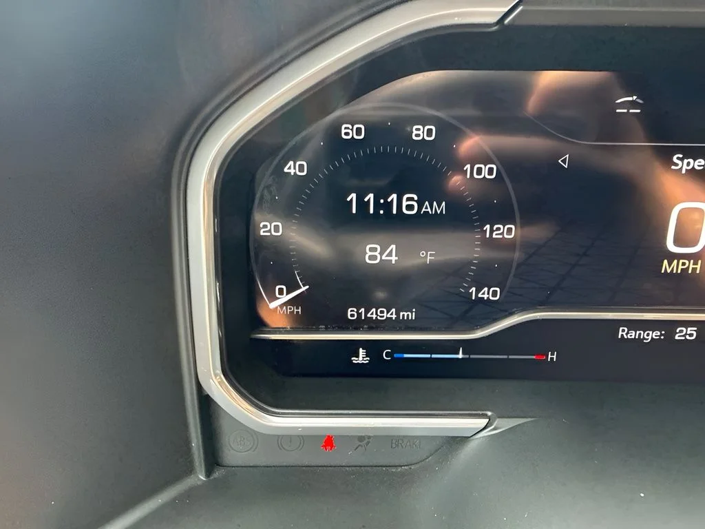 Used 2022 White GMC AT4 image 29