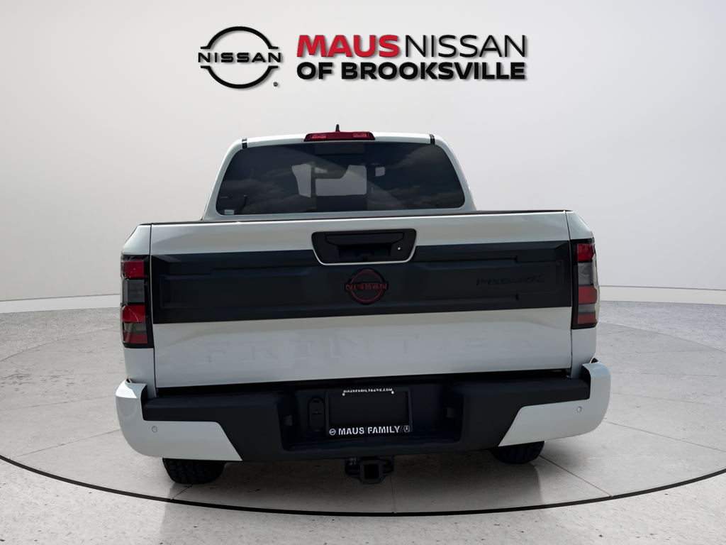 New 2026 White Nissan PRO-4X image 7
