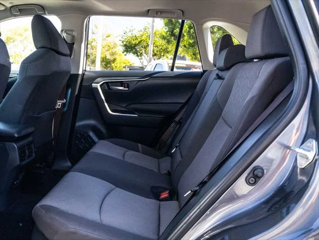 Certified Used 2025 MAGNETIC GRAY MET. Toyota  image 15