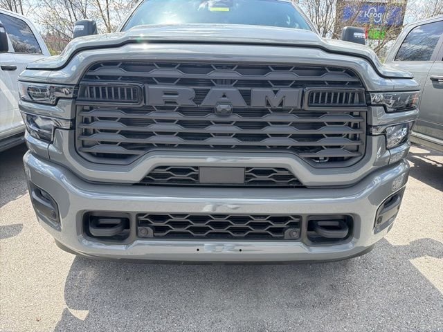 New 2026 Ceramic Gray Clear-Coat Exterior Paint RAM Big Horn image 15