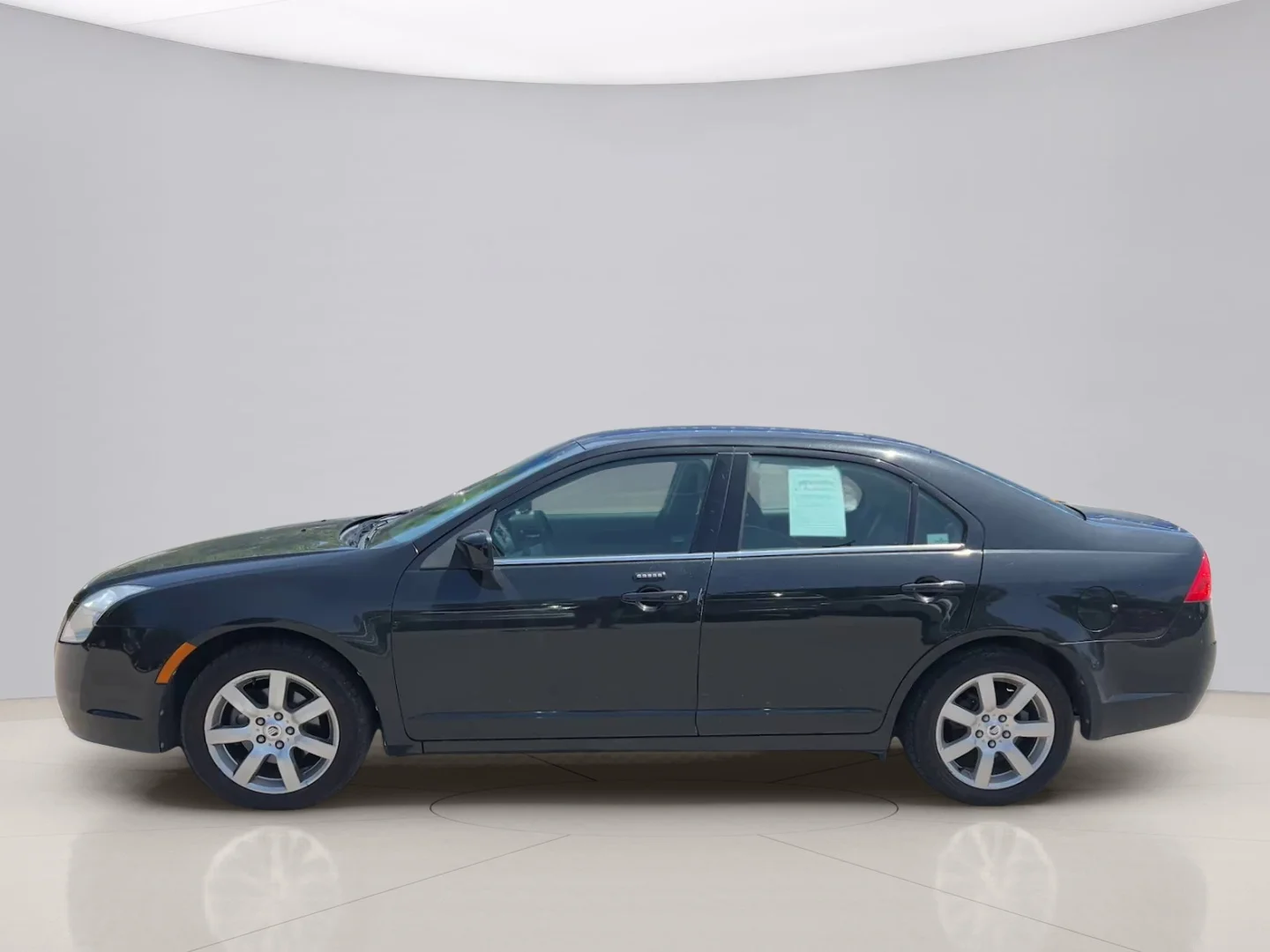 Used 2010 Black Mercury PREMIER image 3