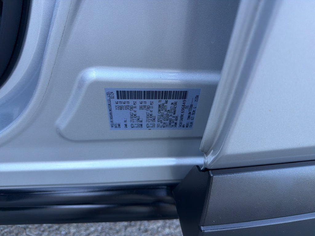 Used 2024 Silver Nissan S image 23