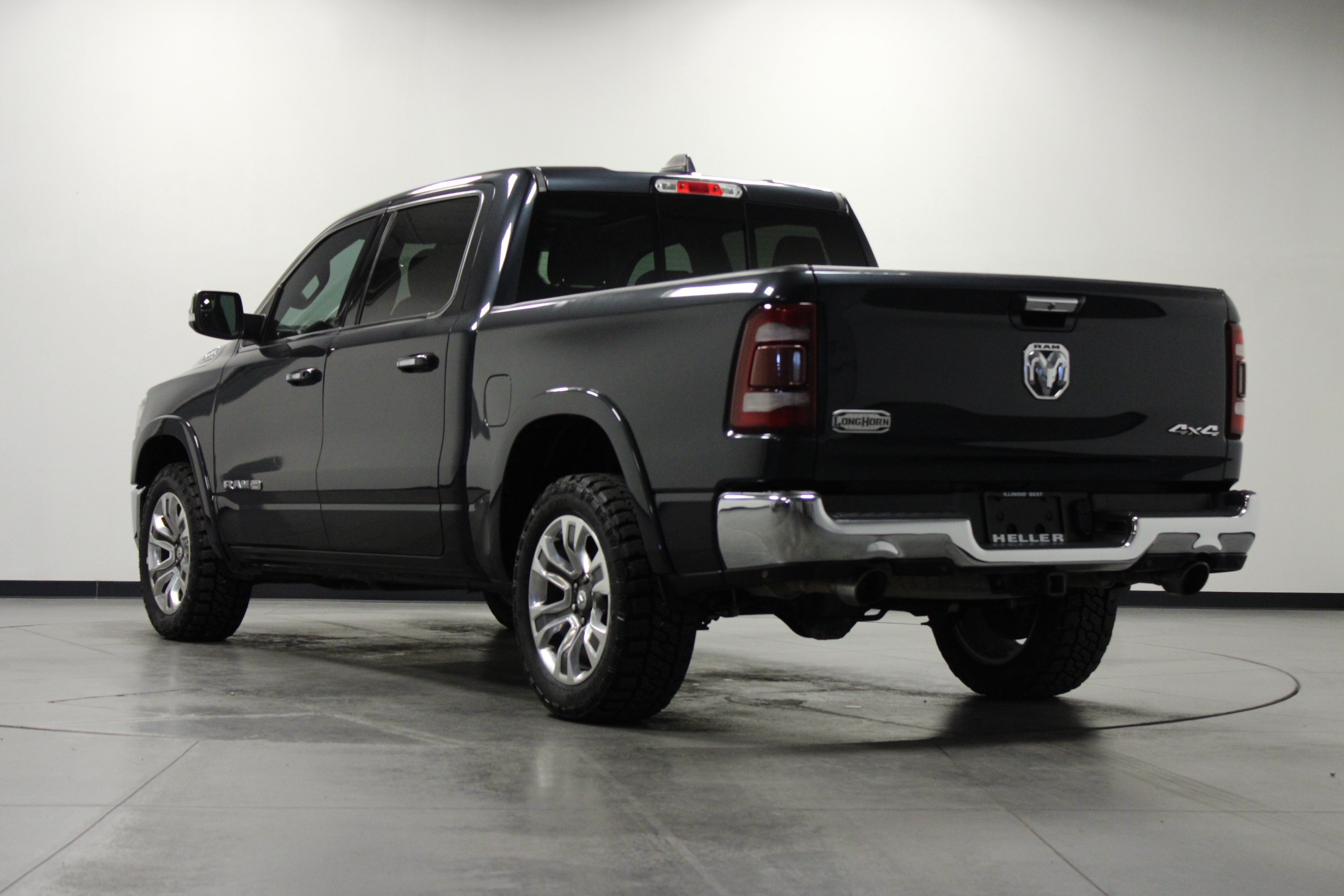Used 2019 Maximum Steel Metallic Clearcoat Ram Laramie Longhorn image 6