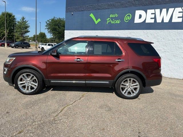 Used 2016 Bronze Ford Limited image 2