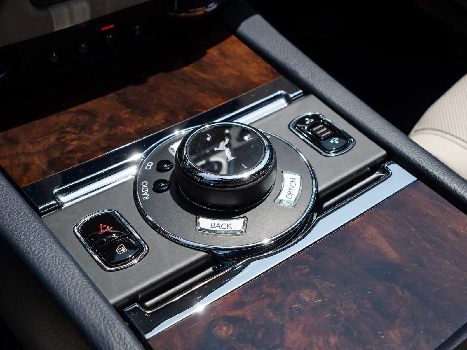 Certified Used 2016 Midnight Sapphire Rolls-Royce  image 26