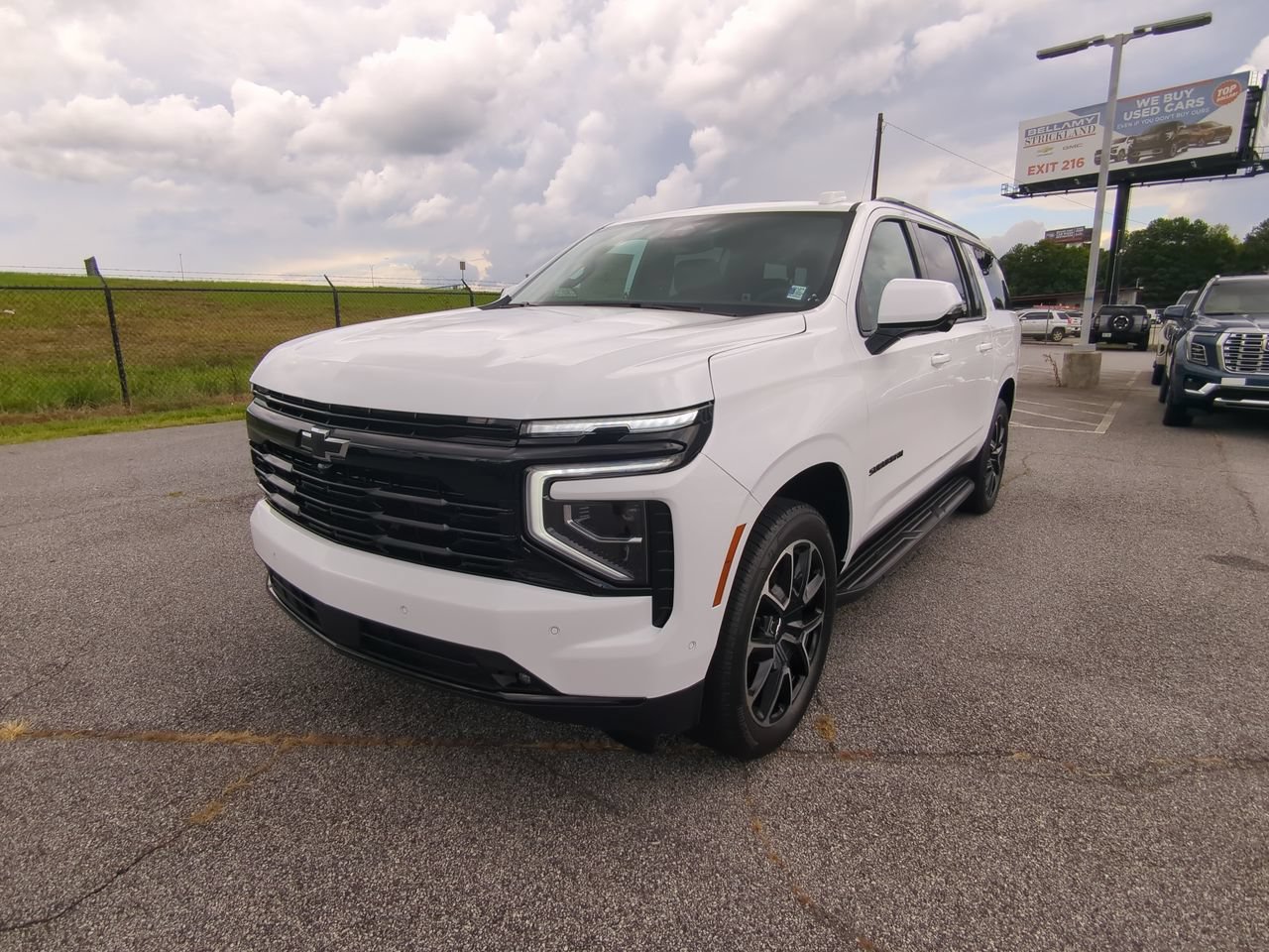 New 2026 Summit White Chevrolet RST image 7